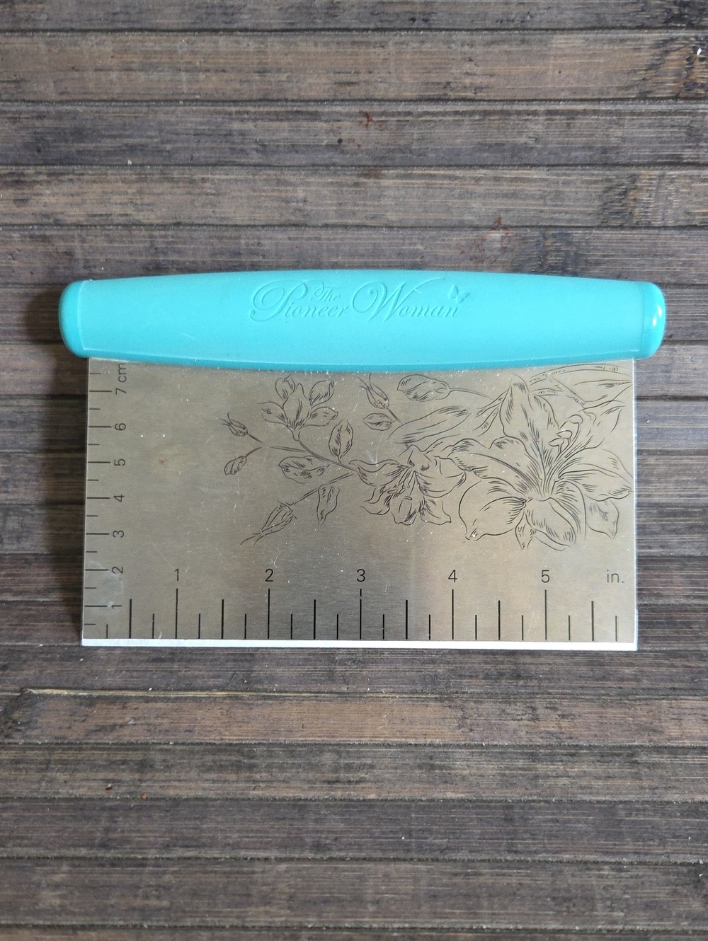 The Pioneer Woman Timeless Beauty Stainless Dough Scraper